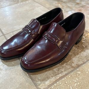 Florsheim men’s burgundy slip on loafers - 9.5 NWOT